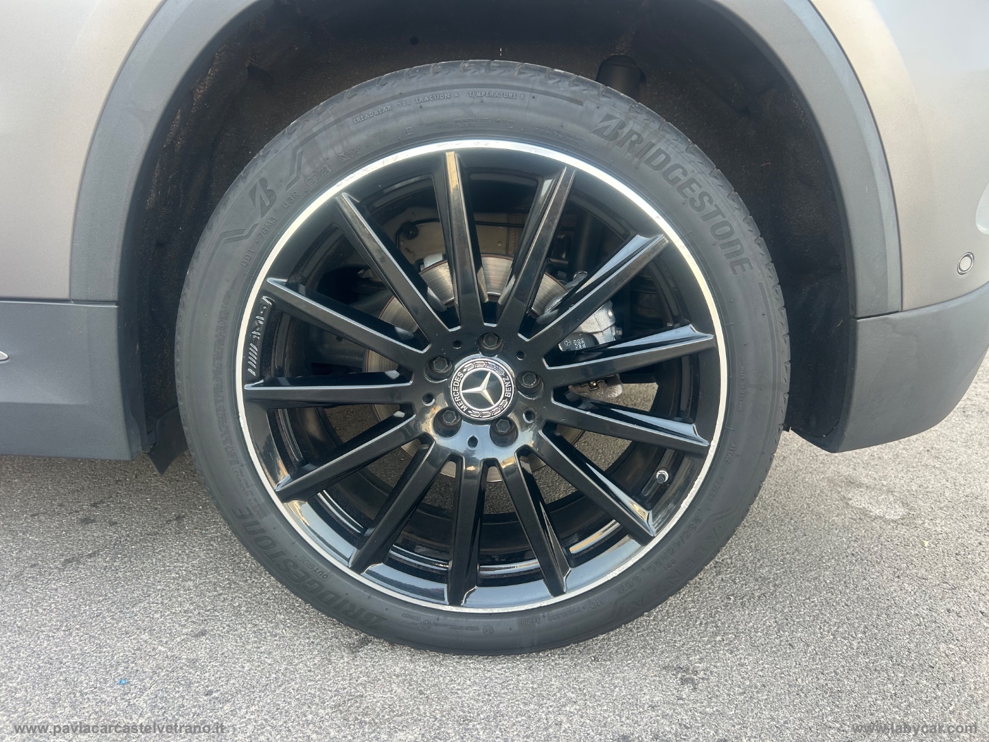 GLA 200 d Automatic 4Matic Premium - immagine 14