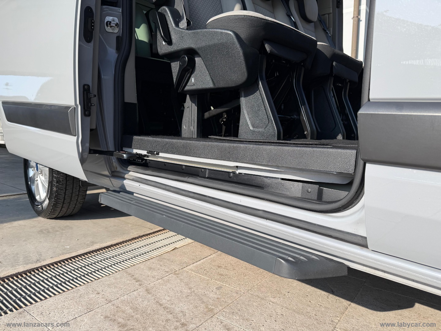 Tourneo Custom 320 2.0 TDCi 105 PL Trend - immagine 14