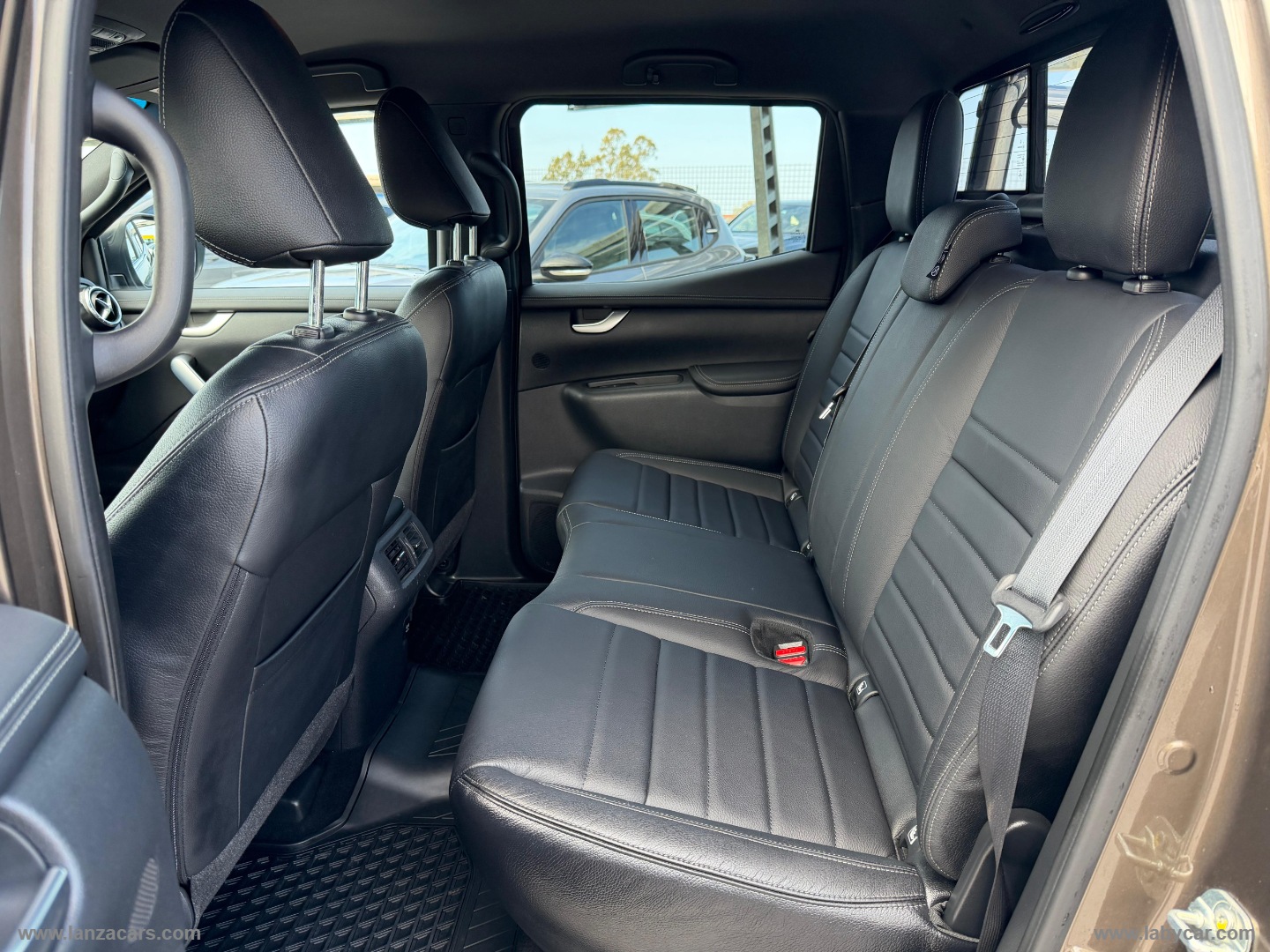 X 250 d 4Matic Pure - immagine 14