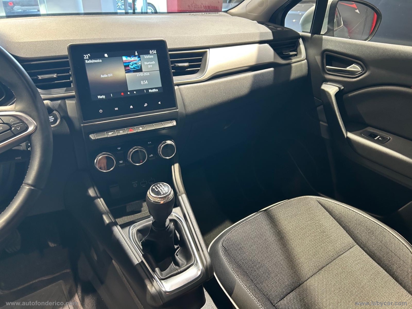 Captur TCe 12V 100 CV GPL Intens - immagine 14