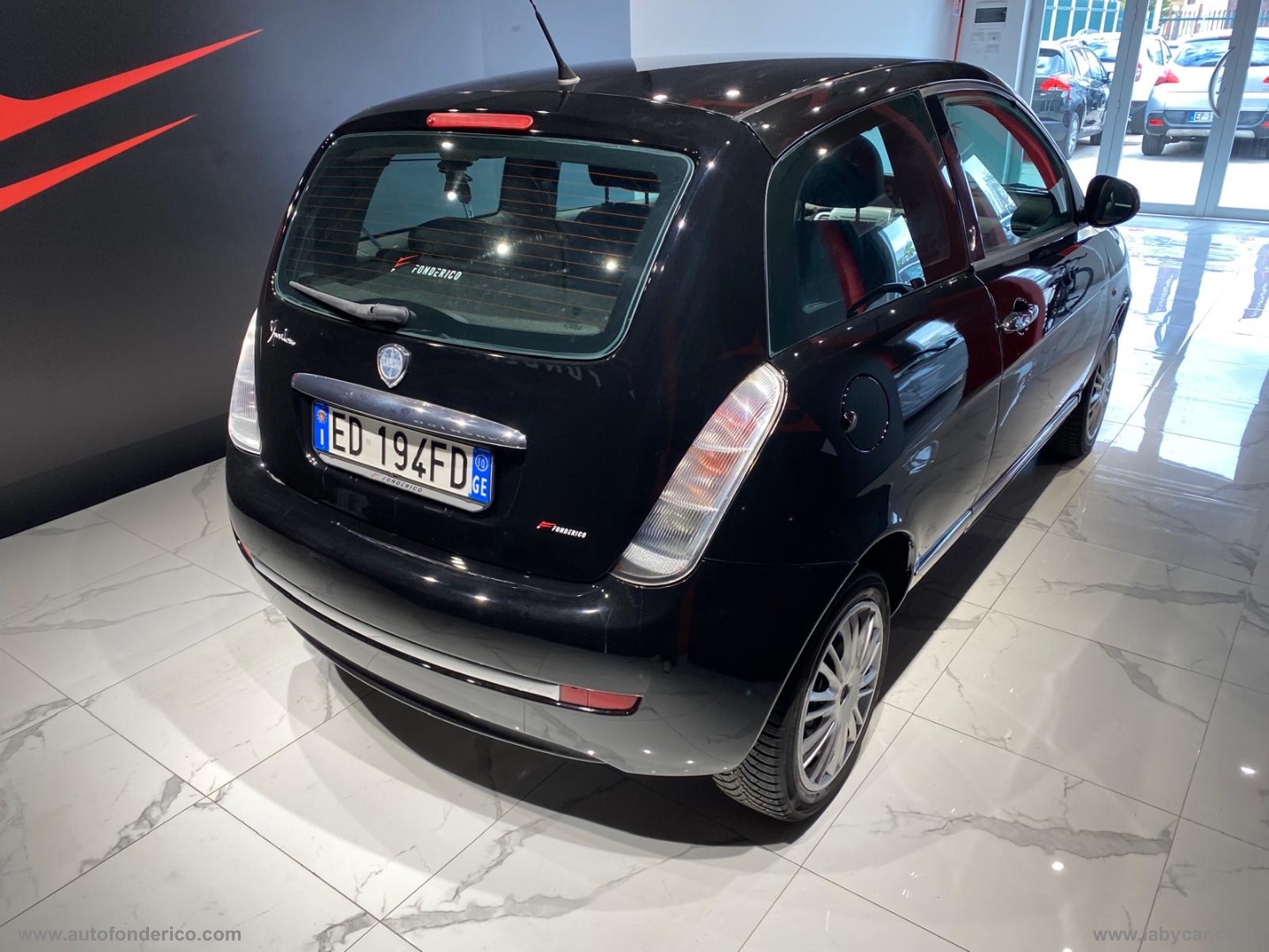 Ypsilon 1.2 69 CV Elle - immagine 14