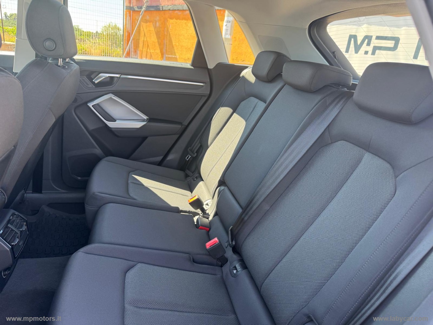 Q3 S-LINE 2.0 TDI 150CV S TRONIC AUTOMATICA - immagine 14