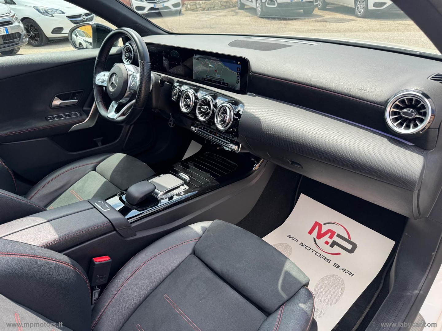 A 200 D PREMIUM AMG LINE AUTOMATICA 2.0 150CV - immagine 14