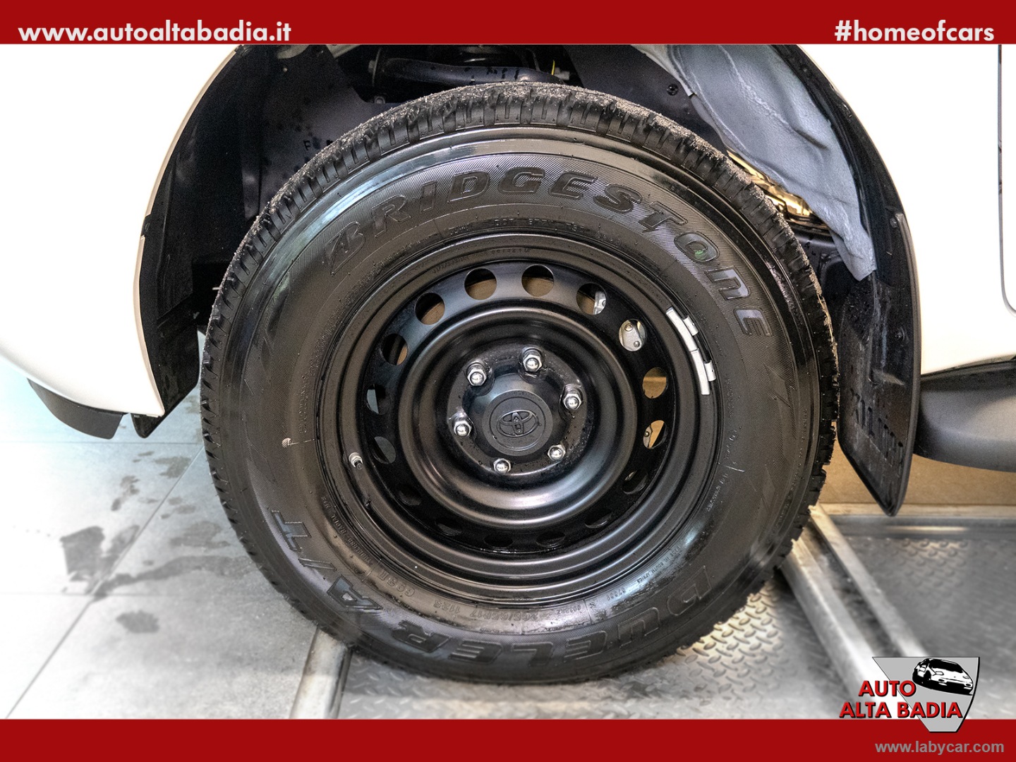 Hilux 2.8 D-4D 4WD 4p. DoubleCab Comfort | 204CV - immagine 14