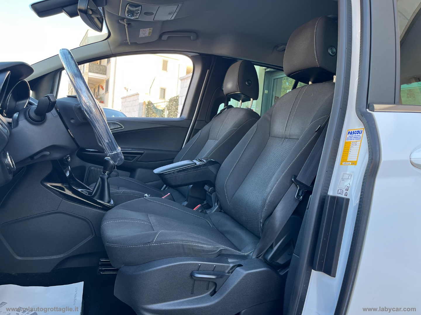 B-Max 1.5 TDCi 75 CV Titanium X - immagine 14