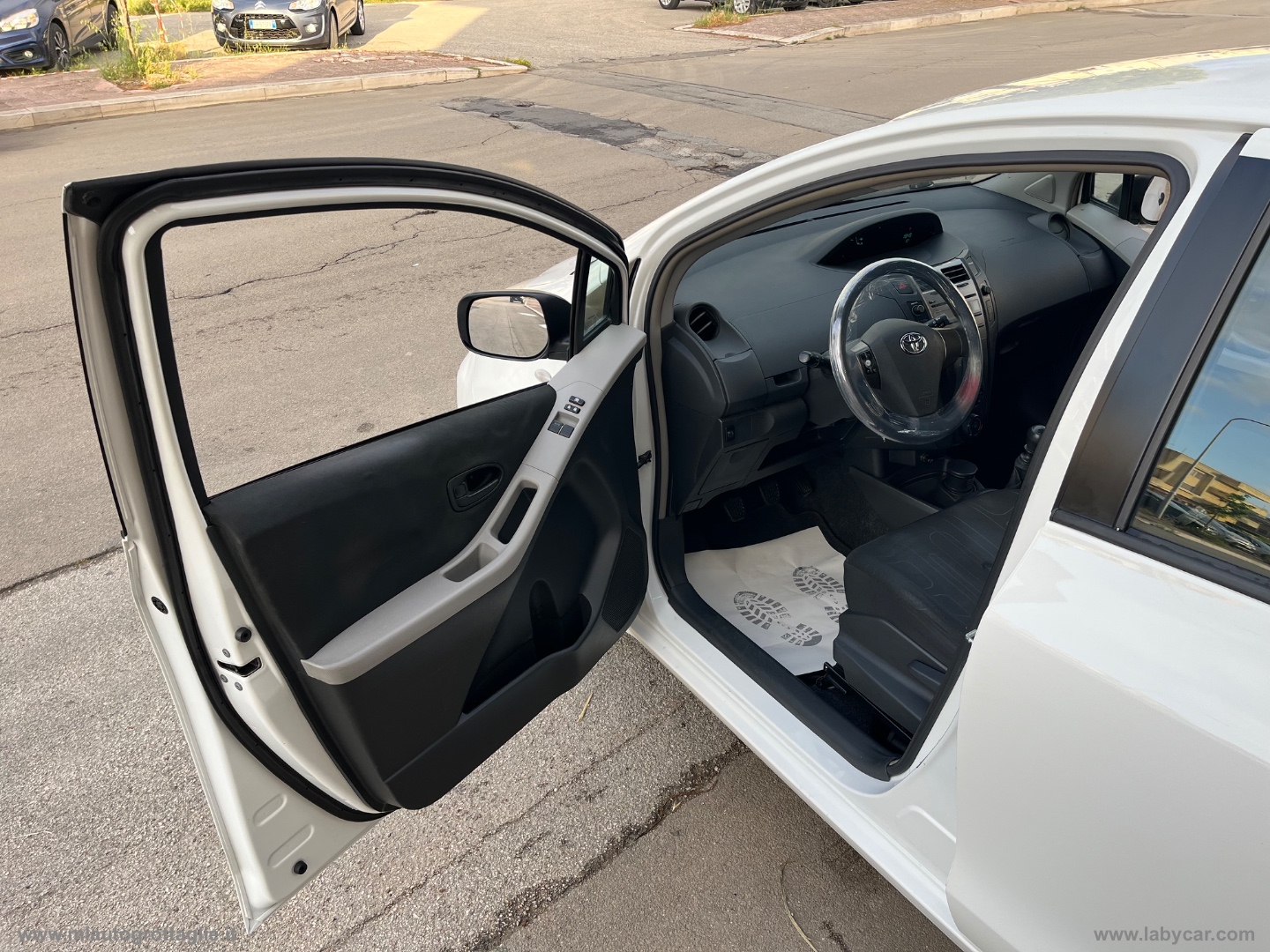Yaris 1.4 D-4D 5p. Sol - immagine 14