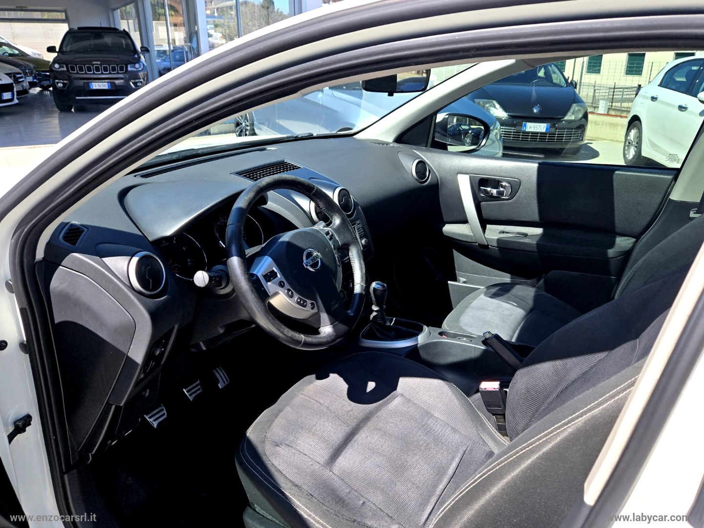 Qashqai 1.5 dCi DPF Tekna TETTO PANORAMICO - immagine 14