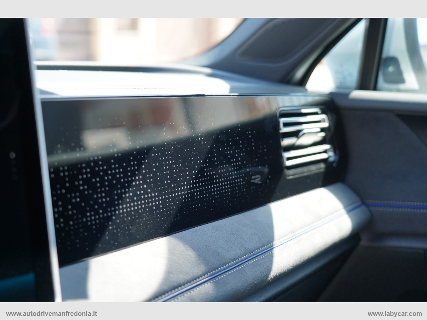 Tiguan 2.0 TDI 150 CV DSG R-Line - immagine 14