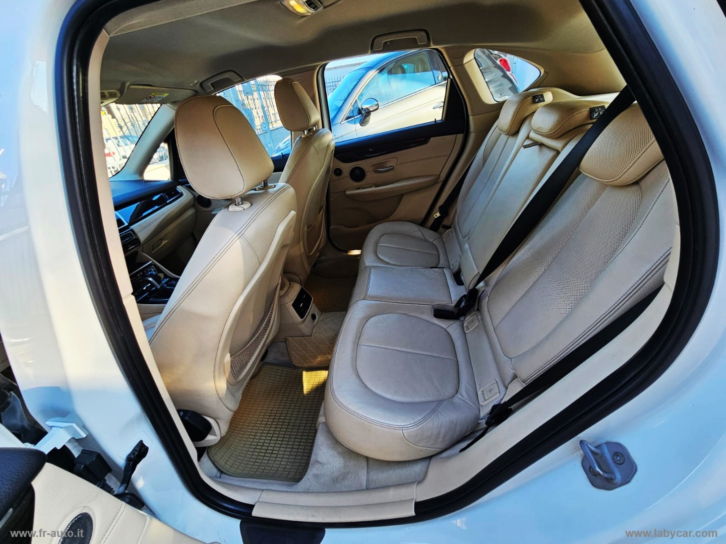 218d xDrive Active Tourer Luxury aut. - immagine 14
