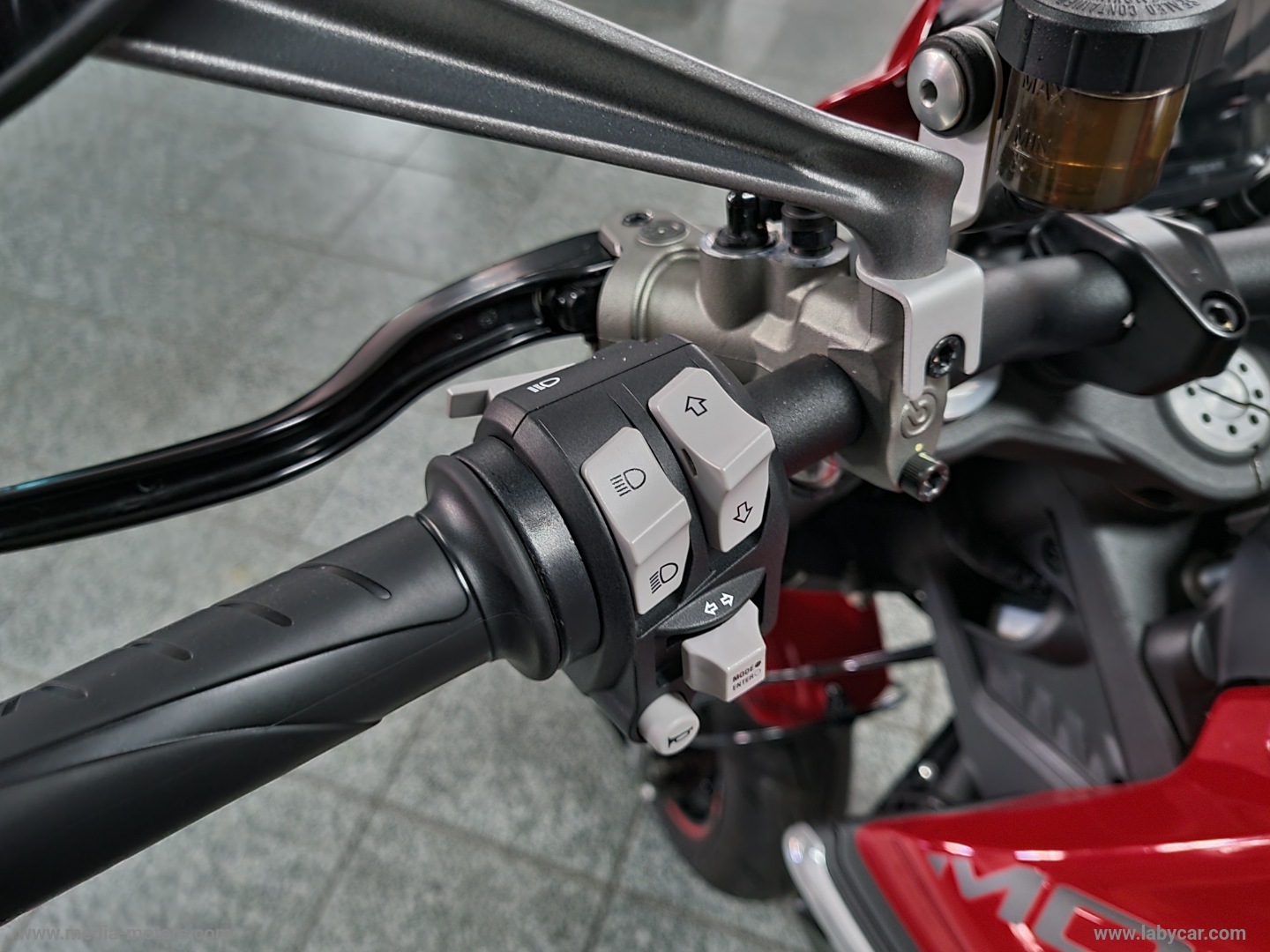 MONSTER 937 PLUS - immagine 14
