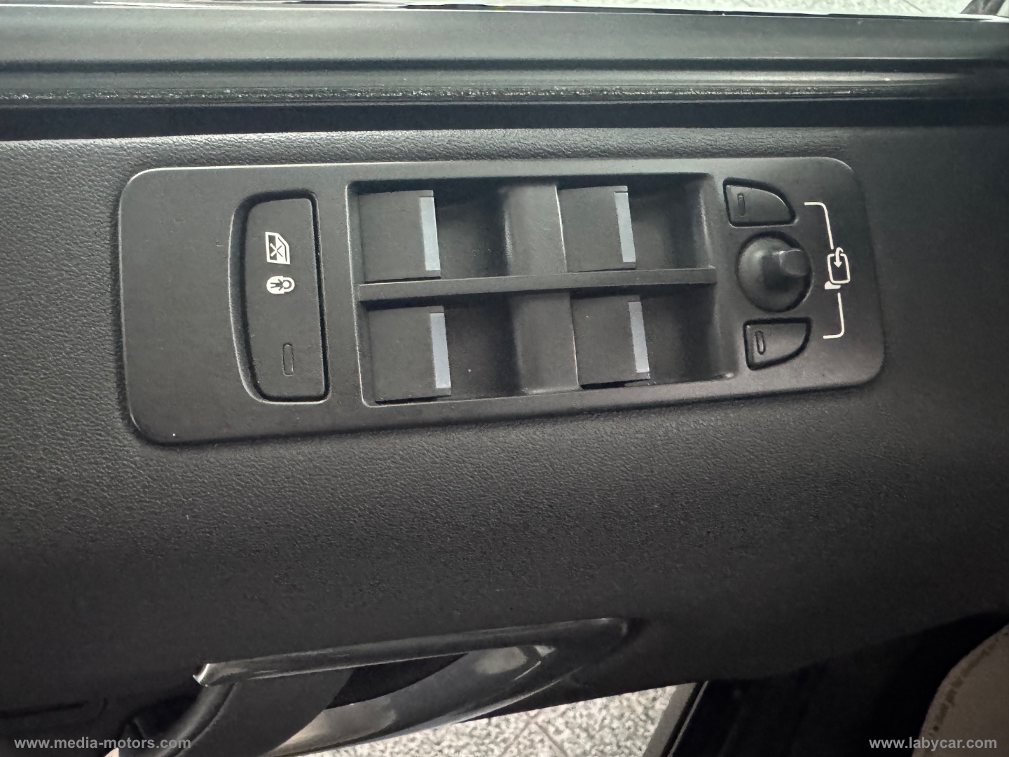 Discovery Sport 2.0 TD4 150 Bus.Pr. SE - immagine 14