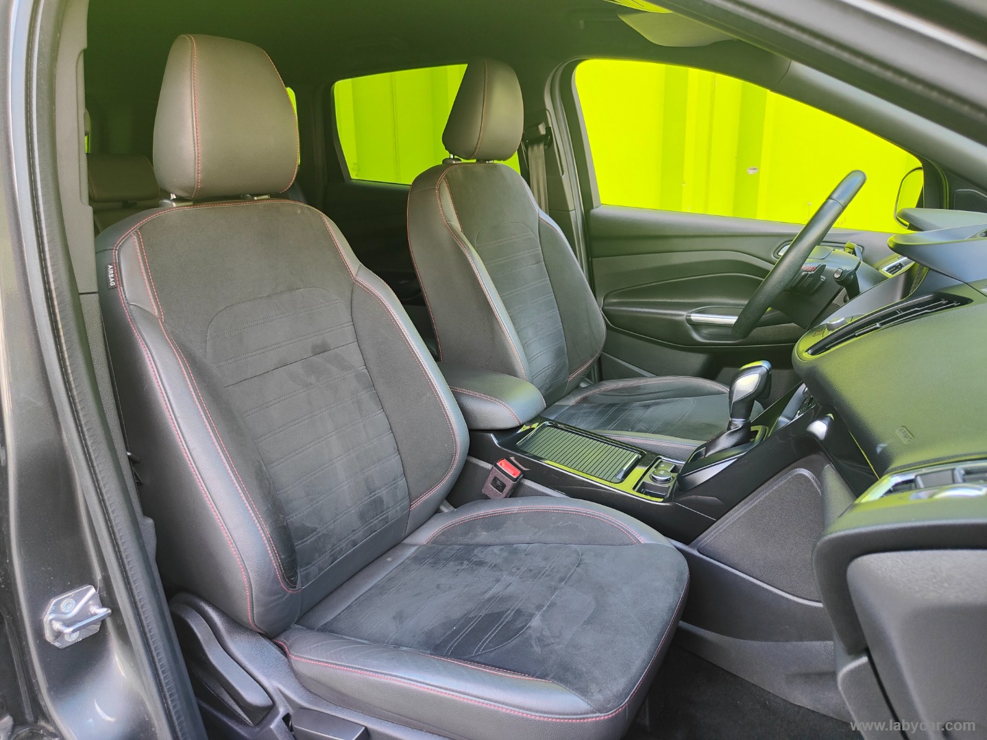 Kuga 2.0 TDCI 150CV S&S 4WD ST-Line - immagine 14