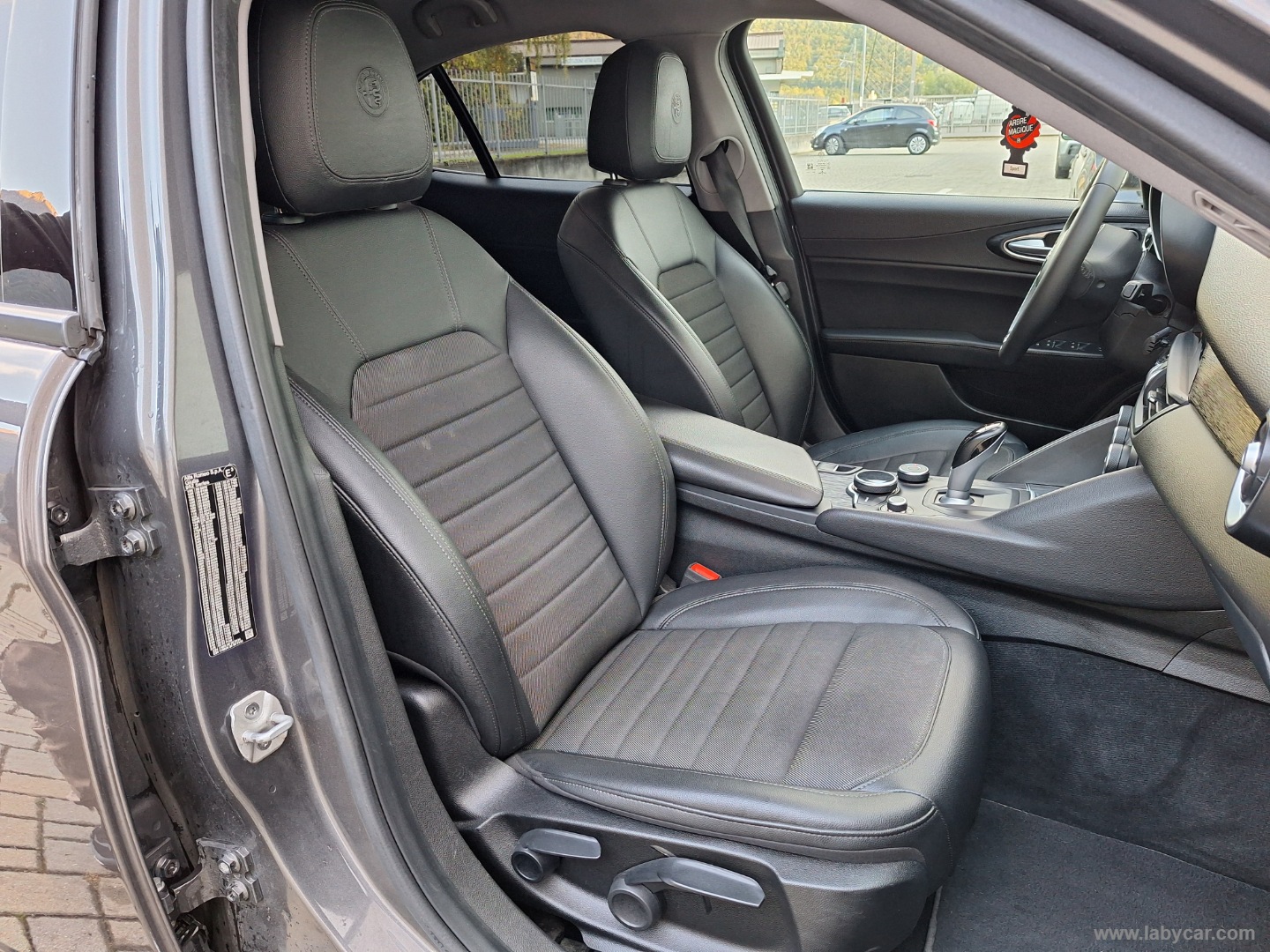 Giulia 2.2 TD 160 CV AT8 SOLO *70000KM* - immagine 14
