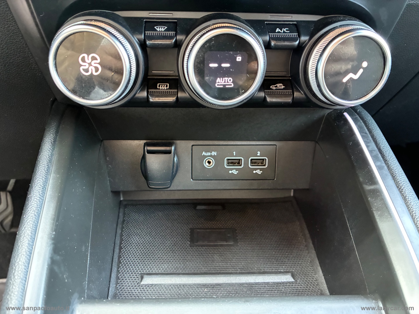 Clio TCe 90 CV 5p. Zen - immagine 14