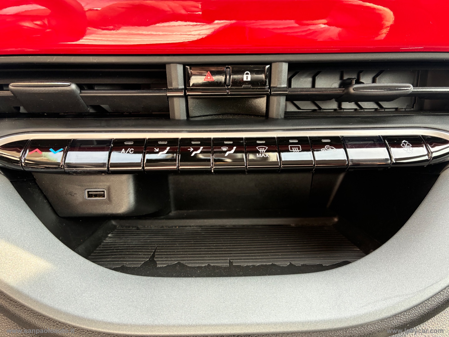 500 Red Berlina 23,65 kWh - immagine 14