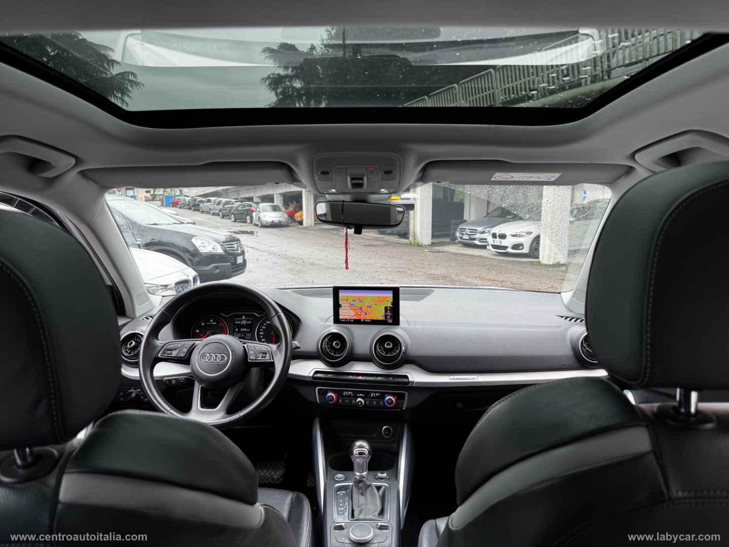 Q2 35 TDI S tronic Identity Black - immagine 14