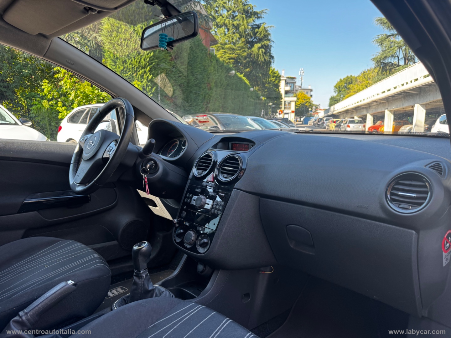 Corsa 1.2 80 CV 5p. GPL-TECH Edition - immagine 14