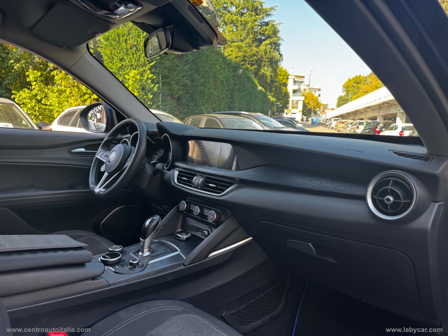 Stelvio 2.2 T.diesel 190 CV AT8 Q4 Exec. - immagine 14