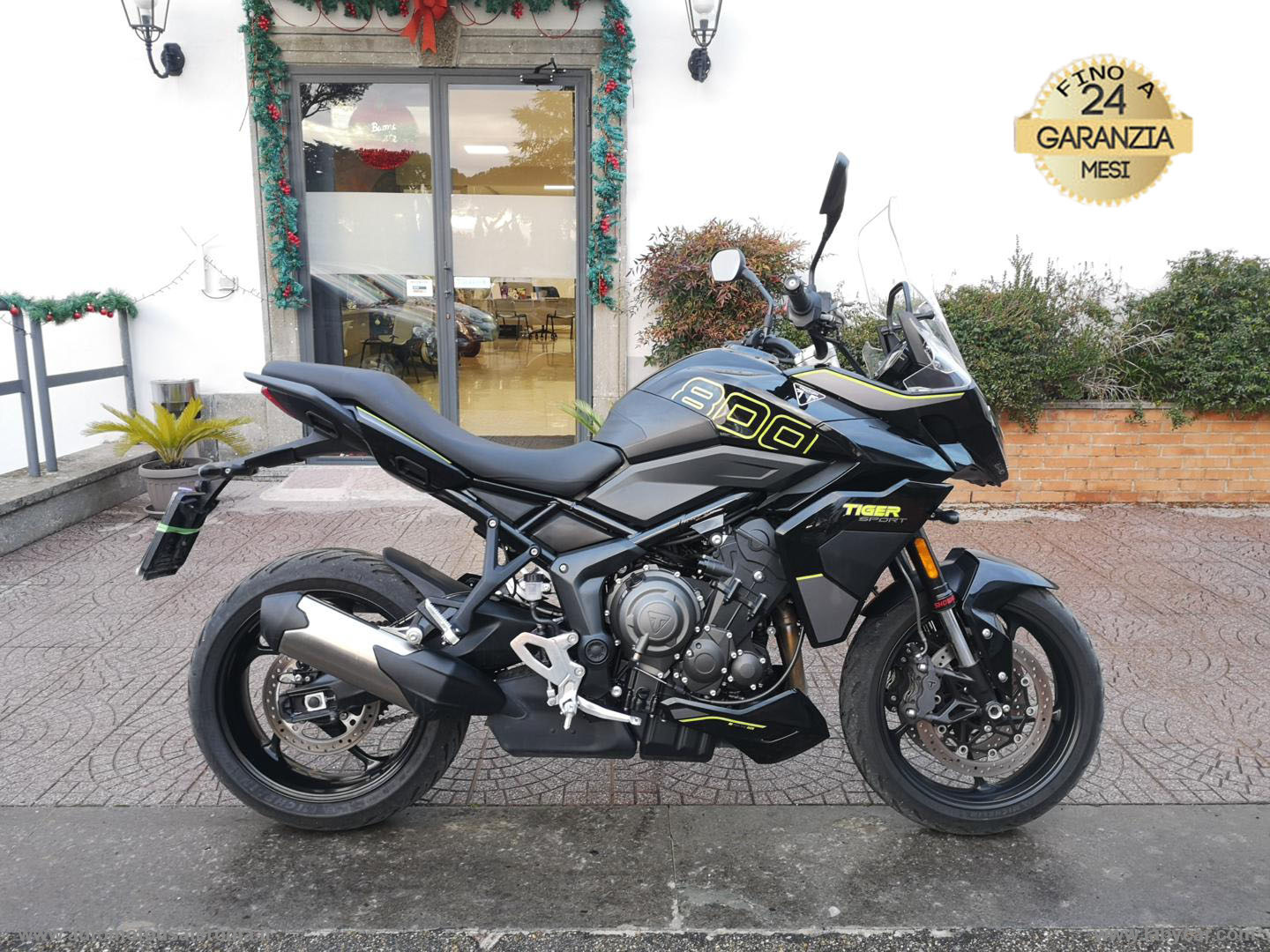 Tiger 800 PROMO WEB - immagine 14