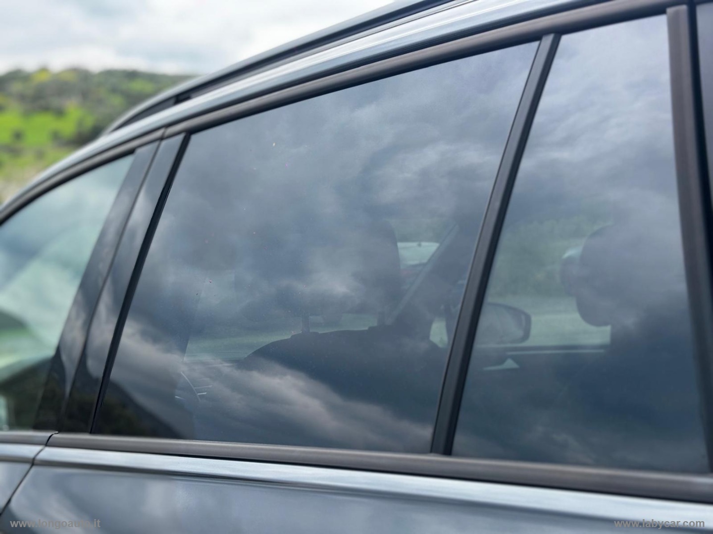 Tiguan 2.0 TDI 150 CV DSG R-Line PRONTA CONSEGNA - immagine 14