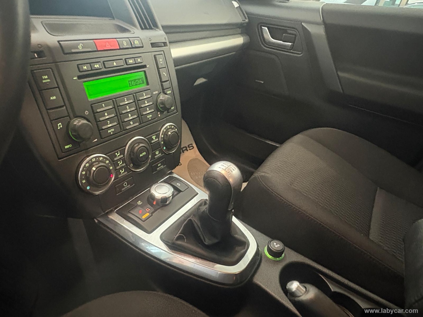 Freelander 2.2 TD4 S.W. S - immagine 14