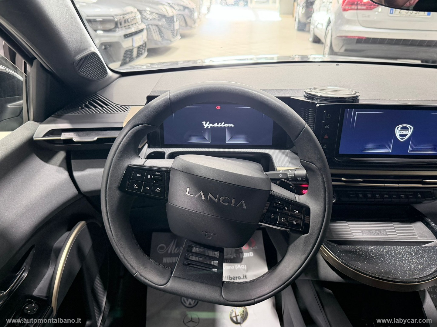 Ypsilon Hybrid e-DCT LX - immagine 14