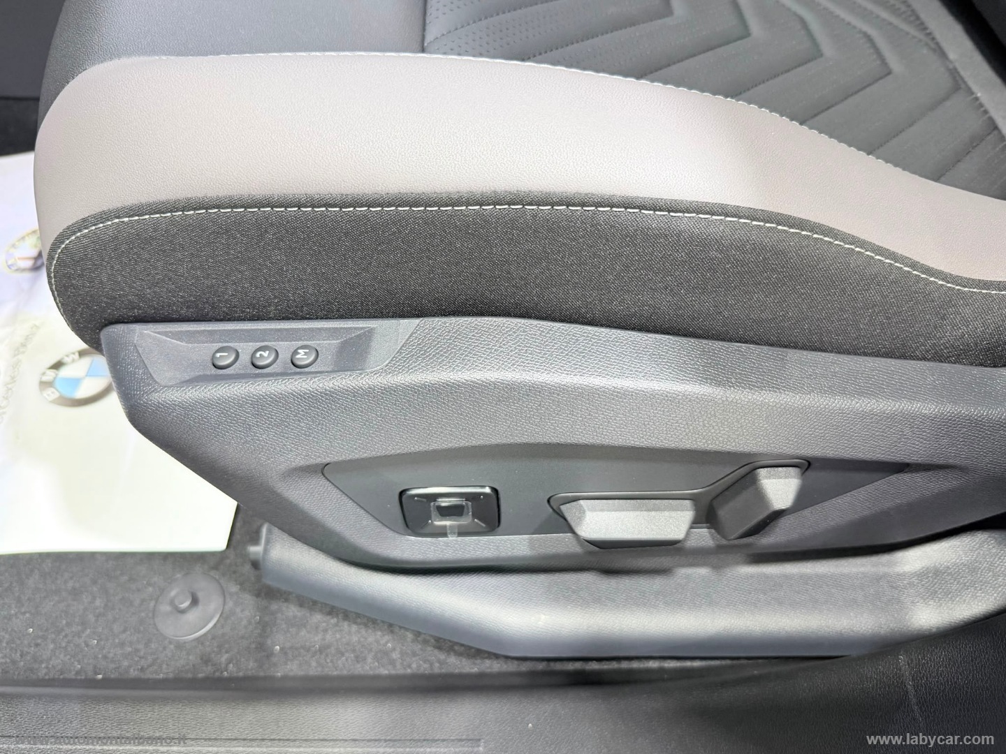 Compass 1.2 Turbo 48V e-Hybrid Summit - immagine 14