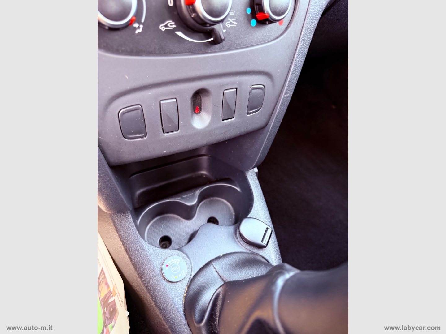 Sandero 0.9 TCe 12V T-GPL 90 CV S&S Lau. - immagine 14
