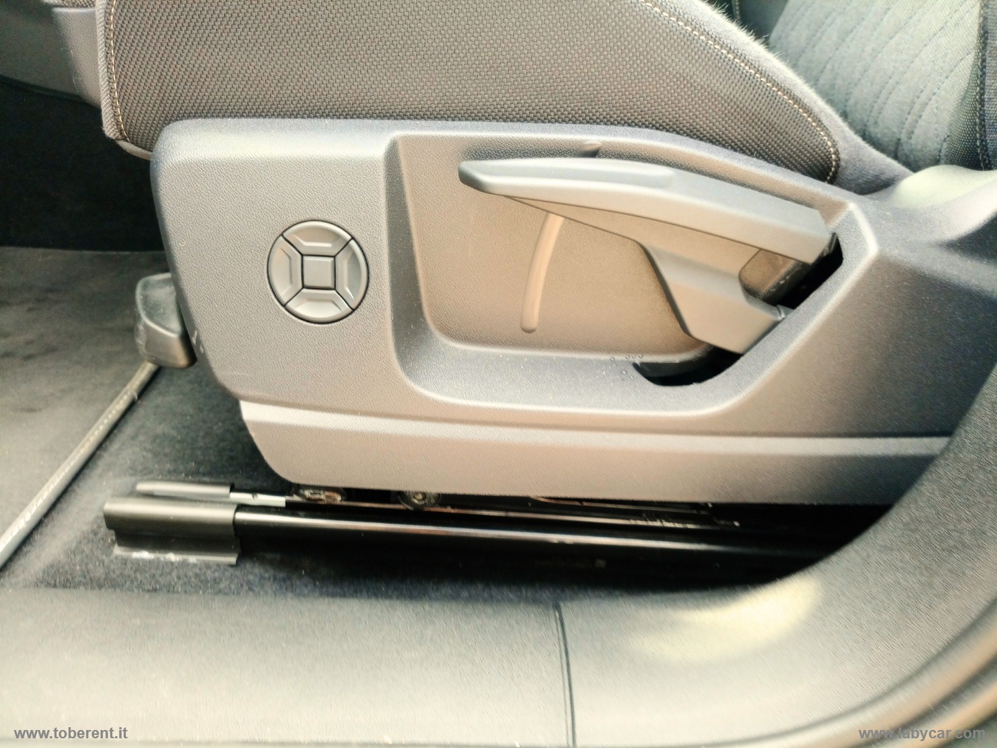 Q5 TDI S tronic quattro S line edition - immagine 14