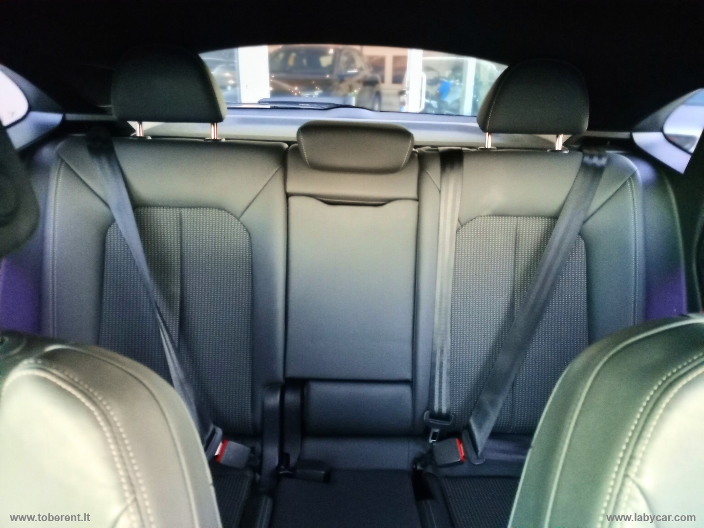 Q3 SPB 35 TDI S tronic Identity Black - immagine 14