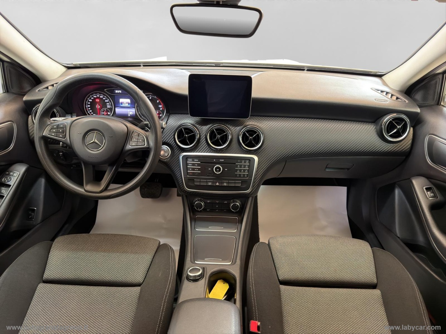 GLA 200 d Automatic Sport PARI NUOVA SENZA UN DIFETTO! - immagine 14