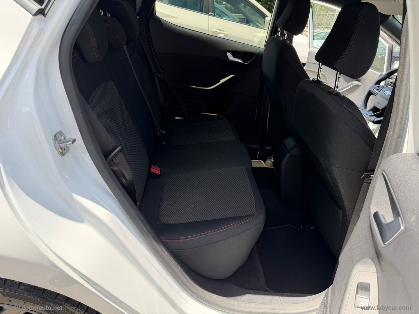 Fiesta 1.5 EcoBlue 5p. ST-Line - immagine 14