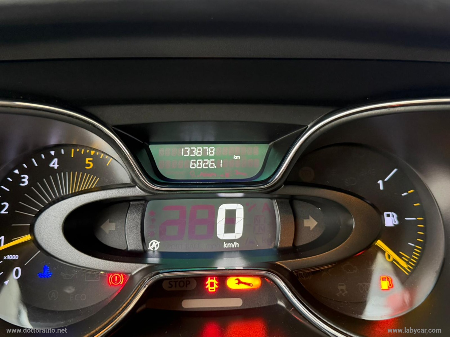 Captur 1.5 dCi 8V 90 CV S&S Ener. R-Link - immagine 14