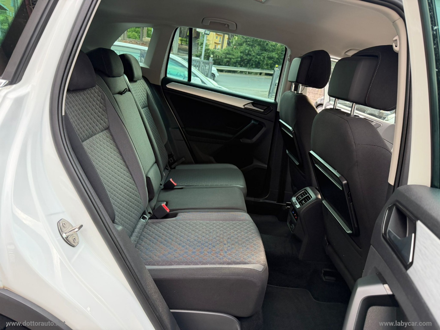 Tiguan 1.6 TDI Business BMT - immagine 14