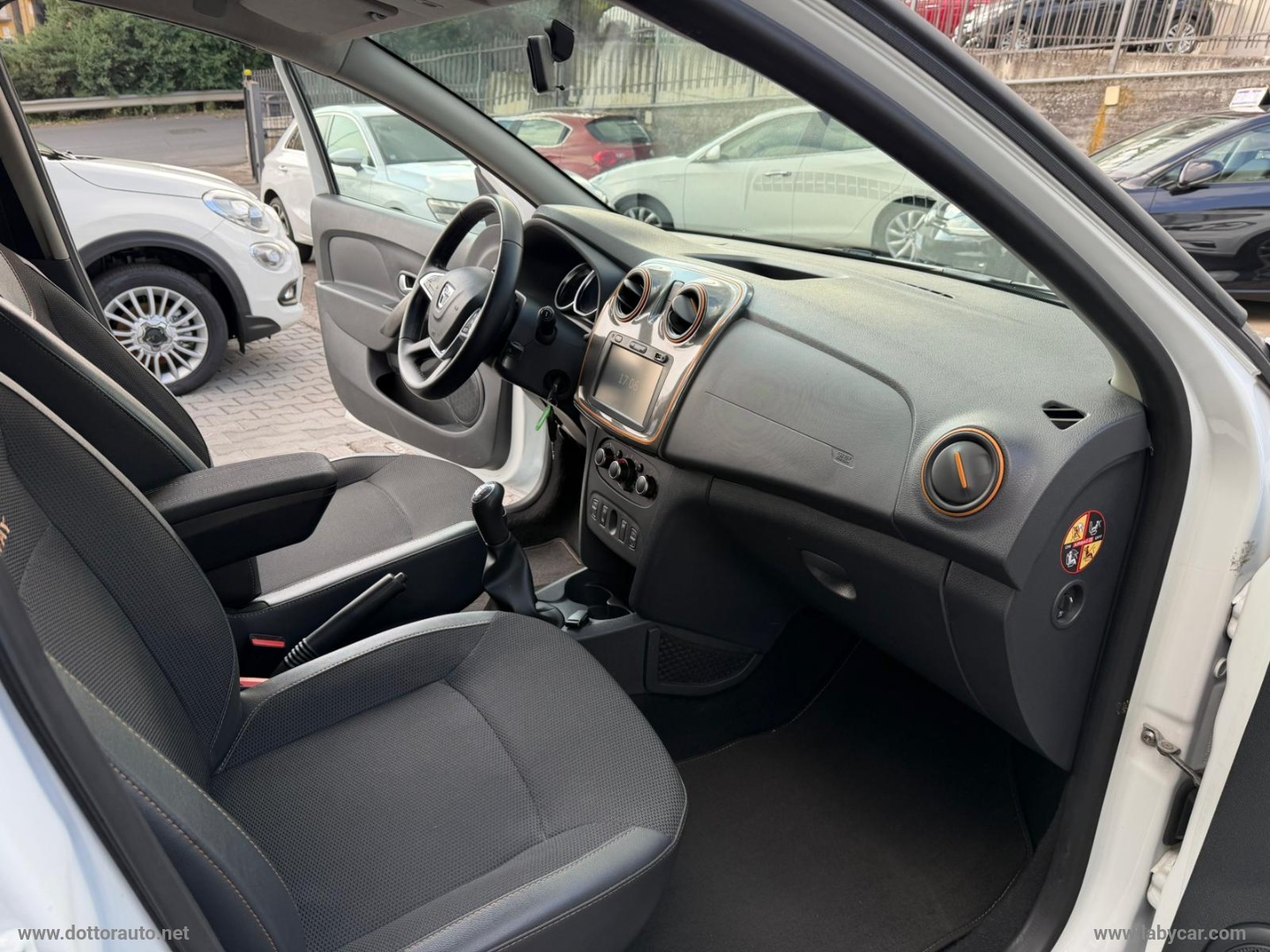 Sandero Stepway 1.5 dCi 8V 90 CV S&S - immagine 14