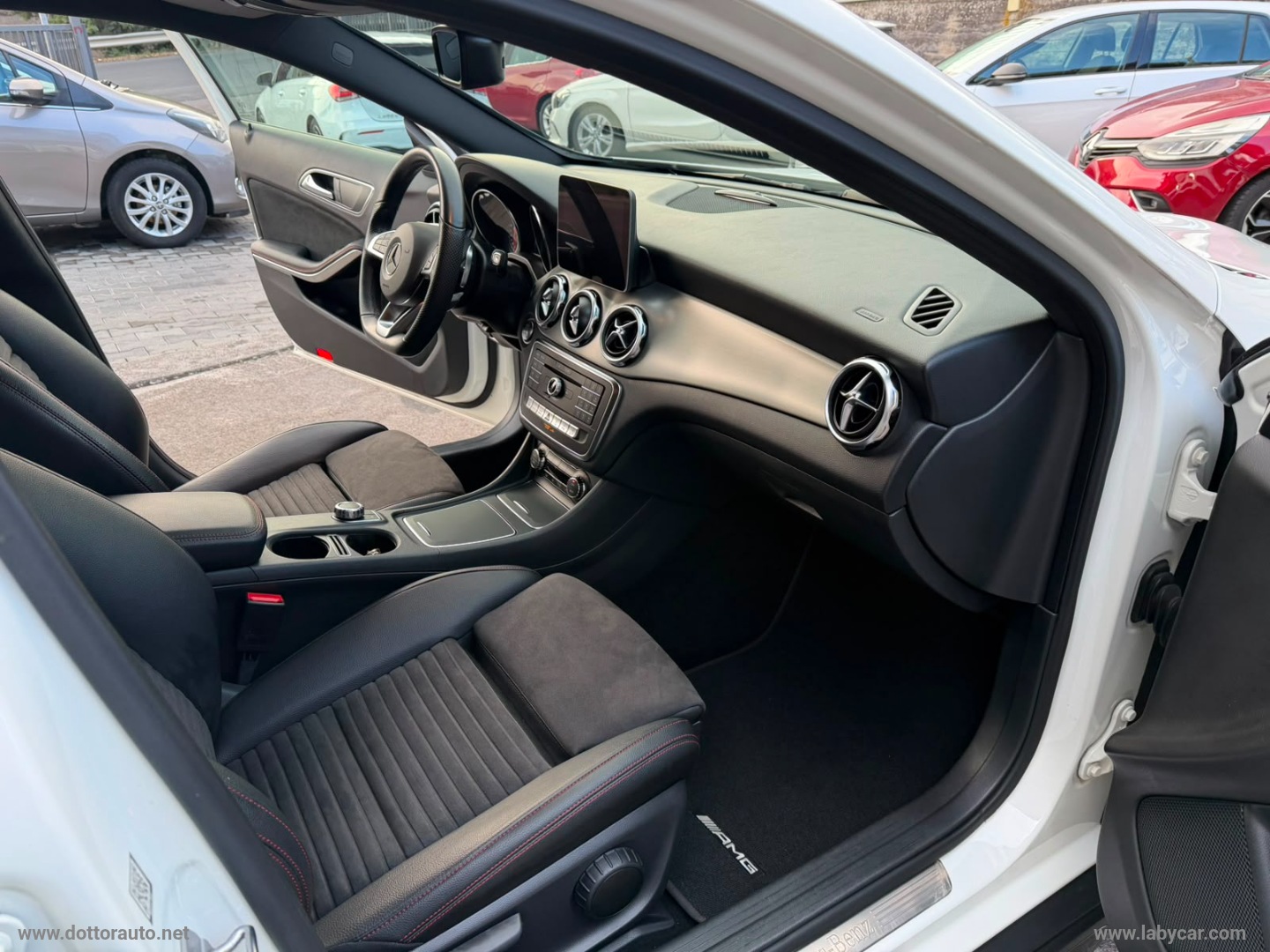 GLA 200 d Automatic 4Matic Premium - immagine 14