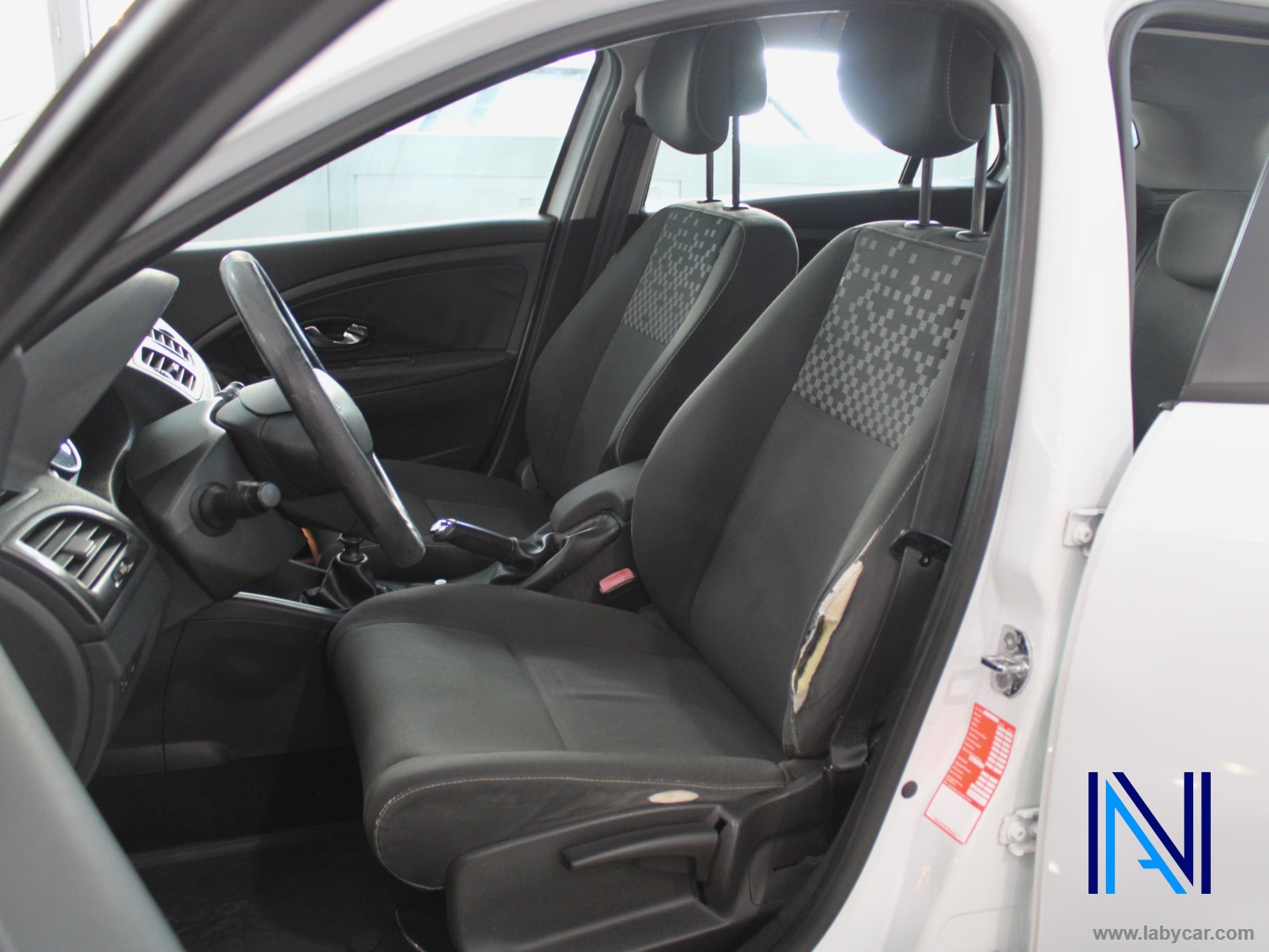 Mégane 1.5 dCi 110 CV S&S SporTour Wave - immagine 14