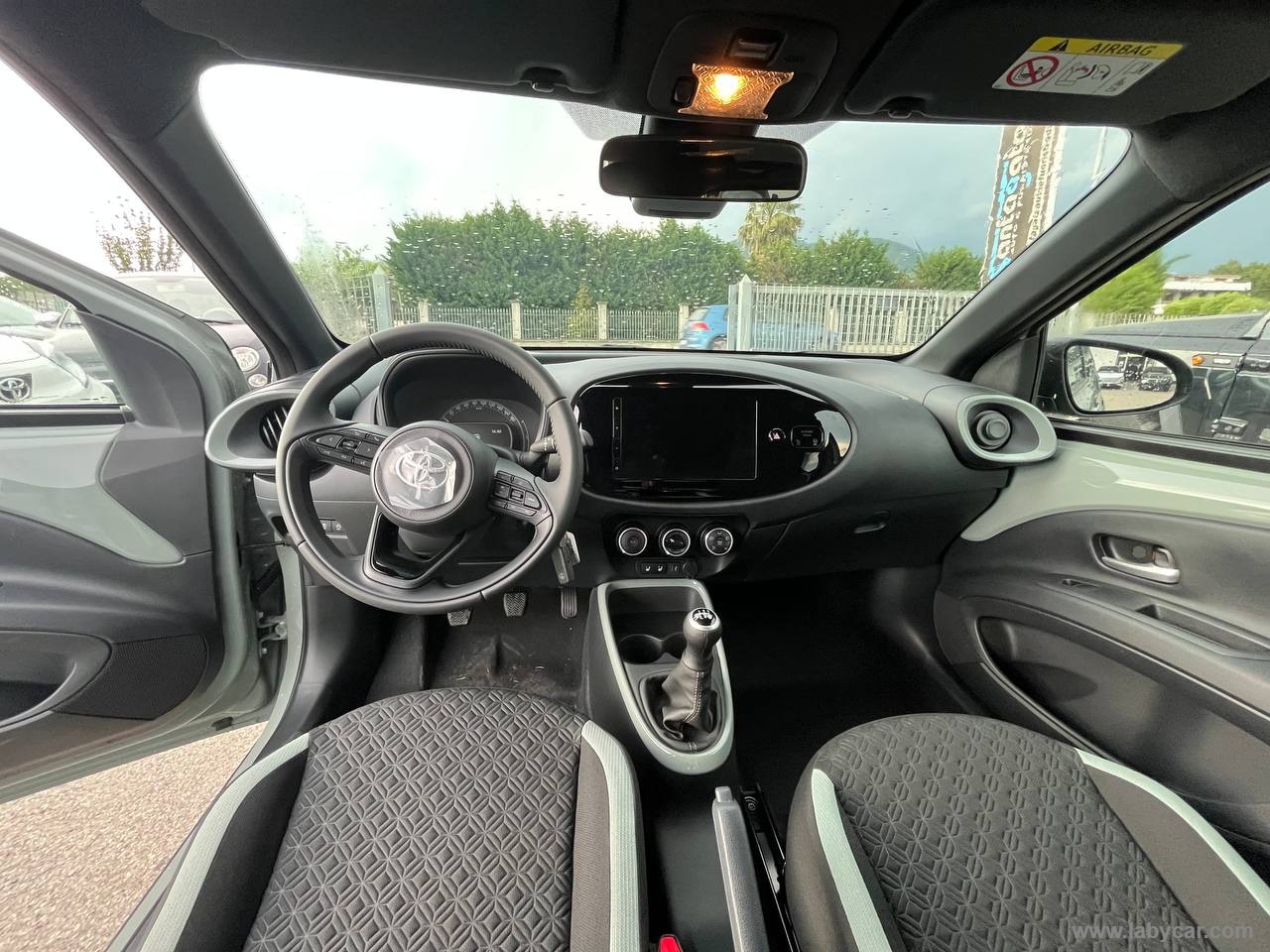 Aygo X 1.0 VVT-i 72 CV 5p. Lounge S-CVT - immagine 14