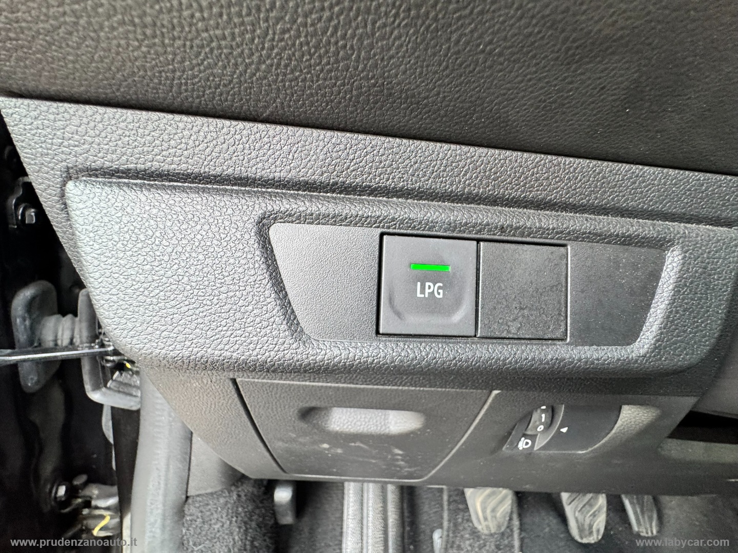 Sandero Stepway 1.0 TCe ECO-G Comfort GPL - immagine 14