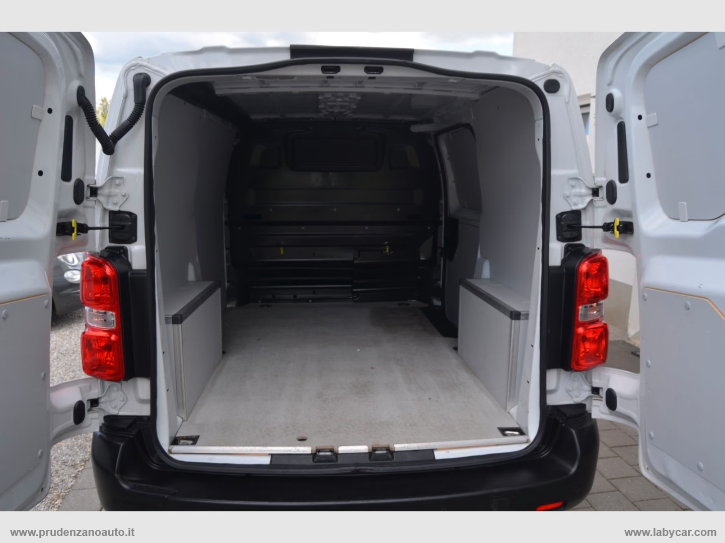 Scudo 2.0 BlueHDi 145 PL-TN FURGONE 3 POSTI - immagine 14