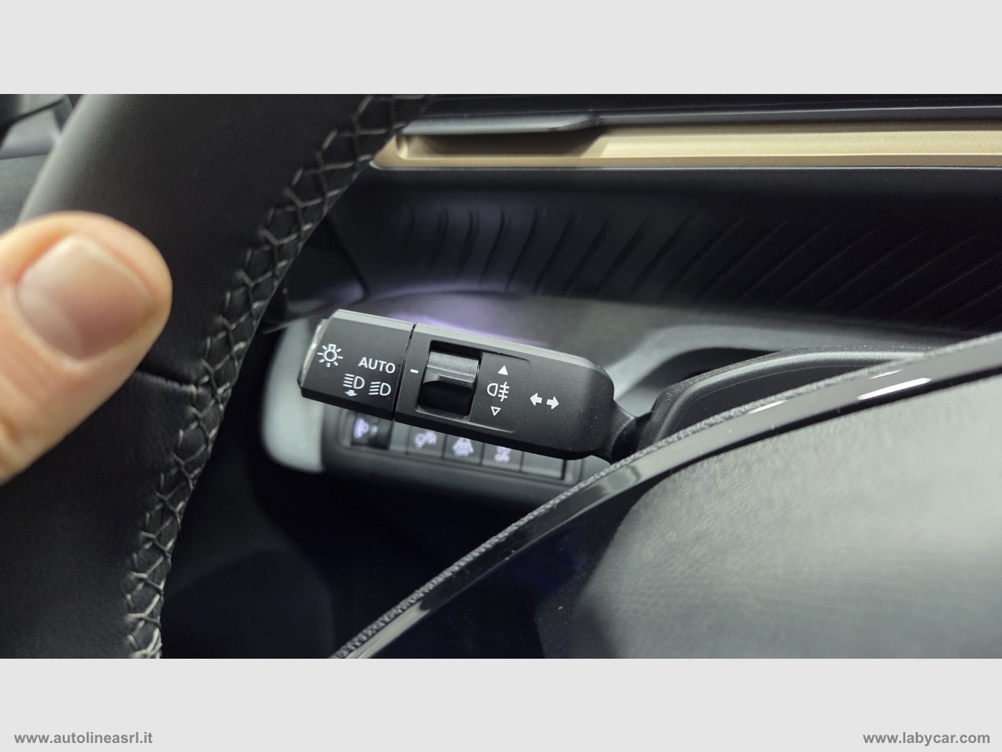 C3 Aircross Hybrid 145 automatico Plus - immagine 15