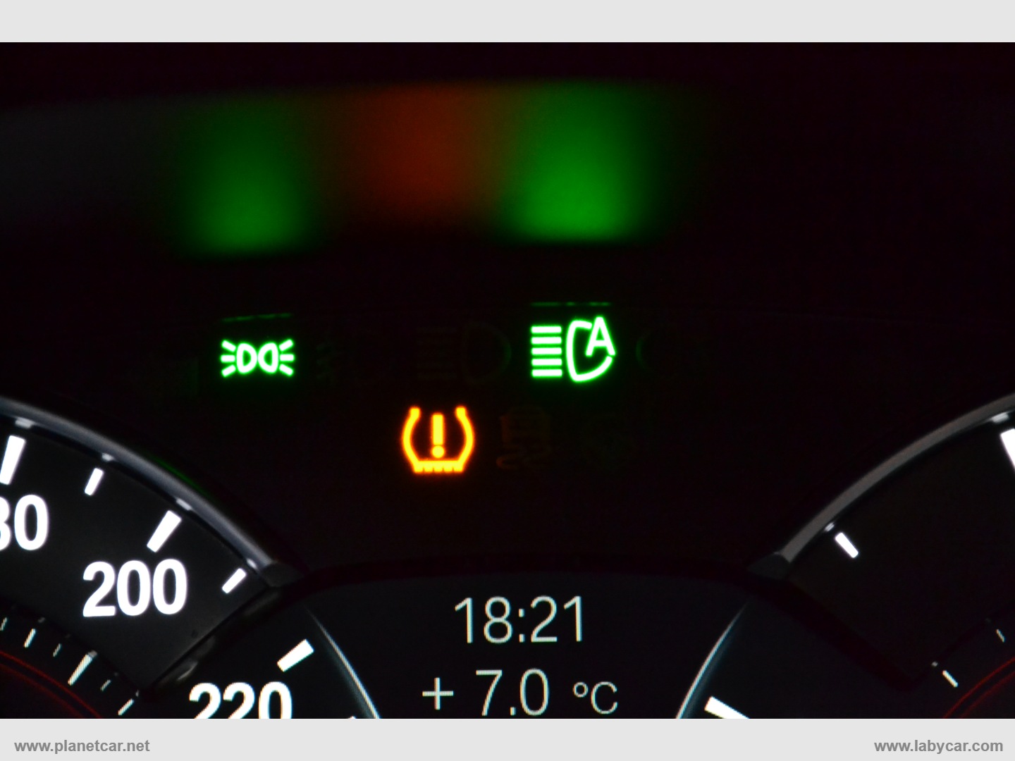 520d Efficient Dynamics Luxury - immagine 15