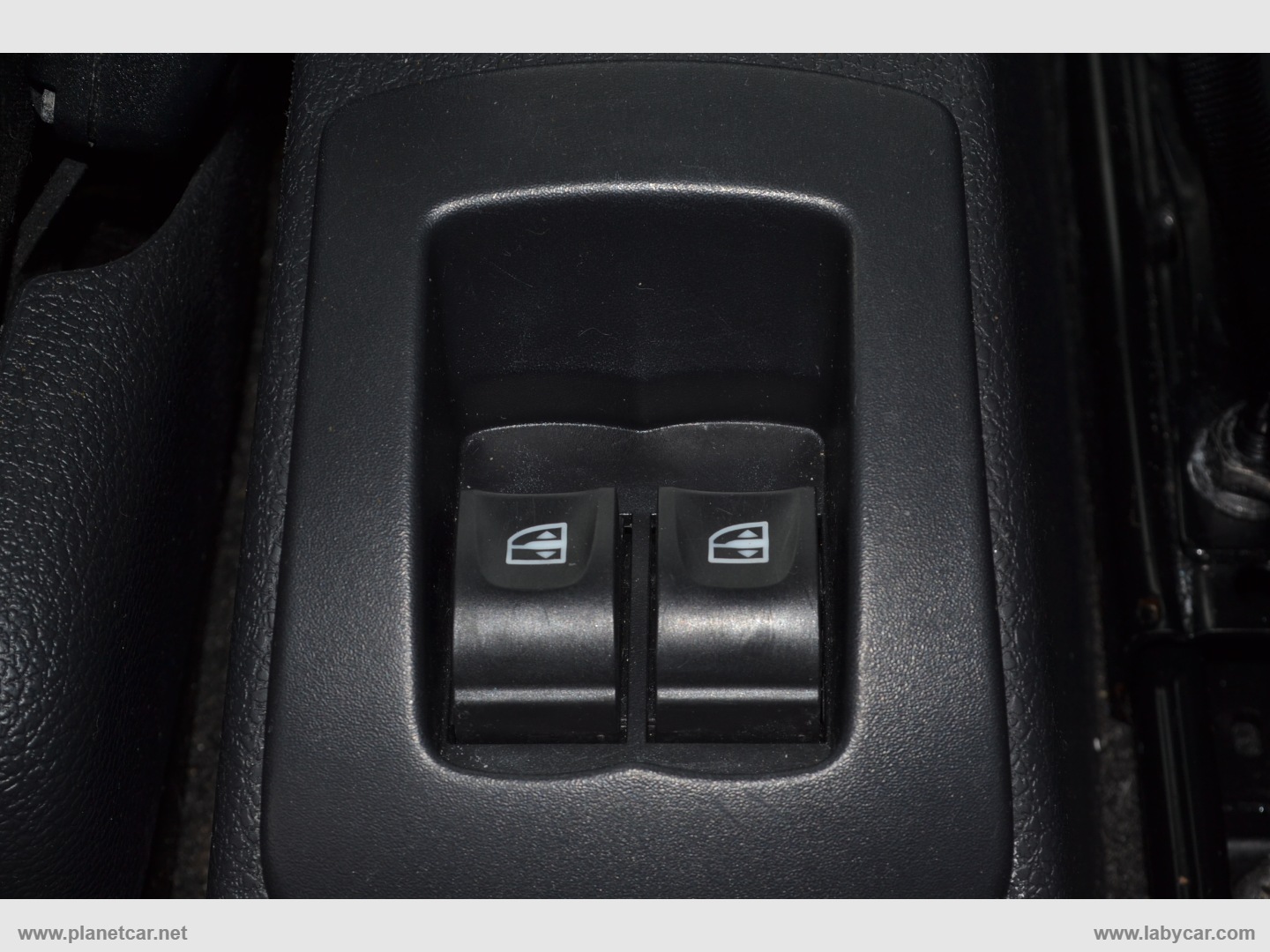 Sandero 1.2 GPL 75 CV Extra - immagine 15