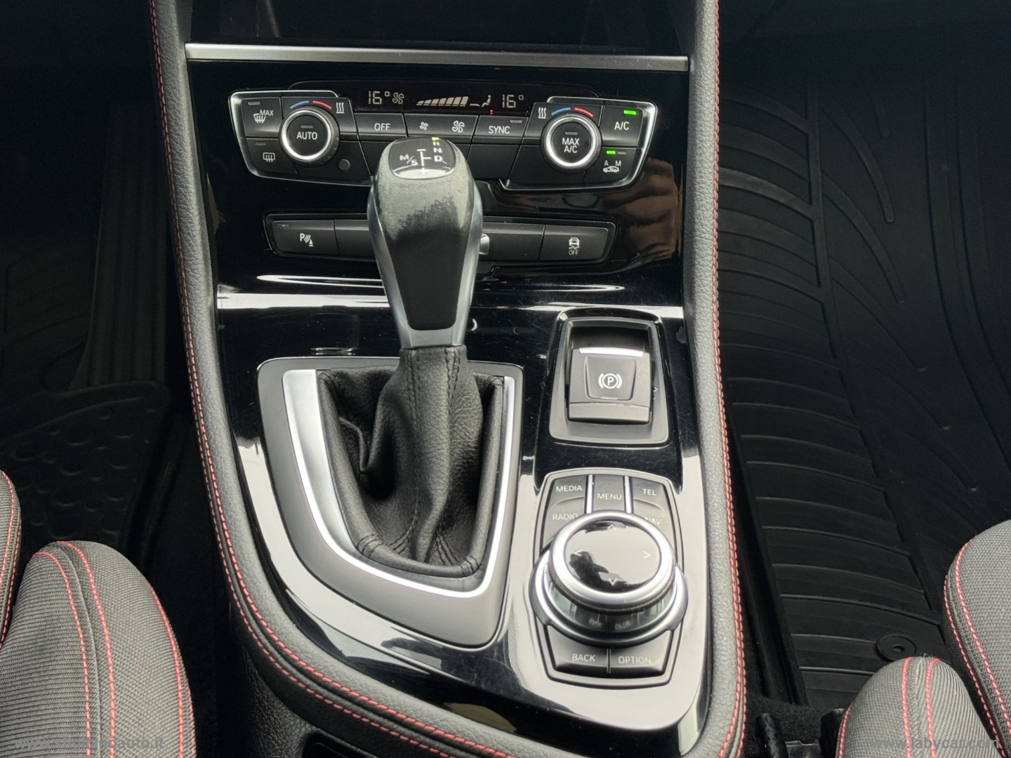 218d Active Tourer Sport - immagine 15