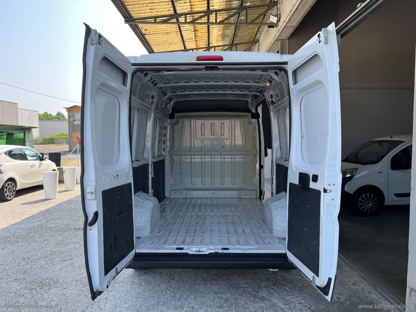 Boxer 330 BlueHDi 140 S&S PM-TM Furg. +IVA - immagine 15