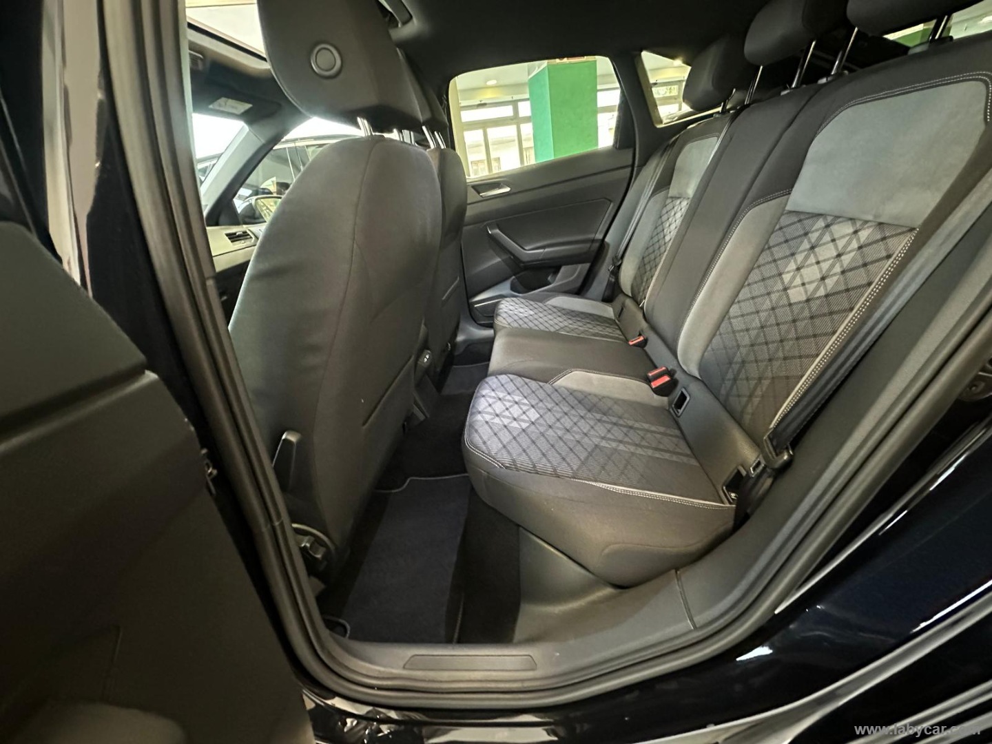 Taigo 1.0 TSI 115 CV R-Line - immagine 15