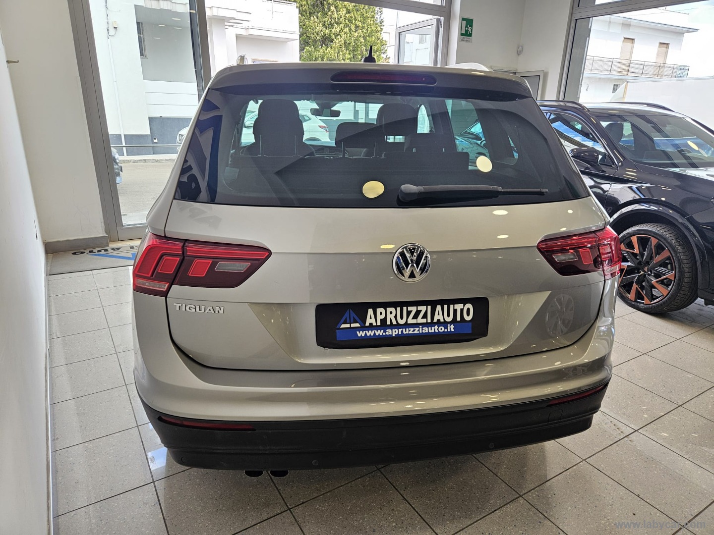 Tiguan 2.0 TDI DSG Business BMT - immagine 15