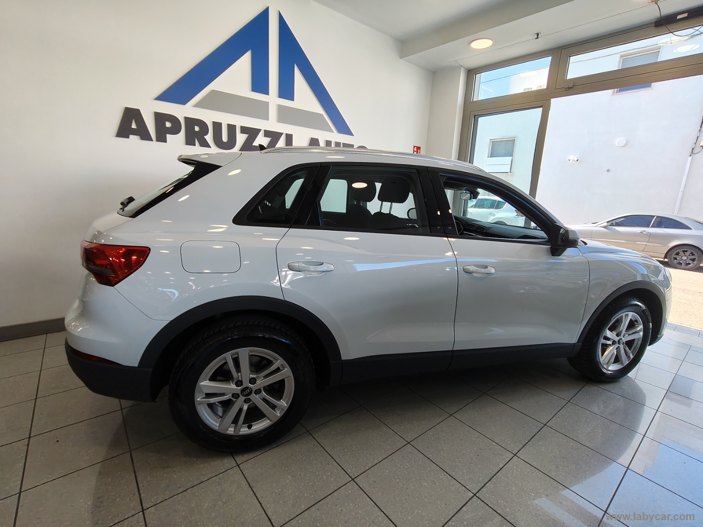 Q3 35 TDI S tronic - immagine 15