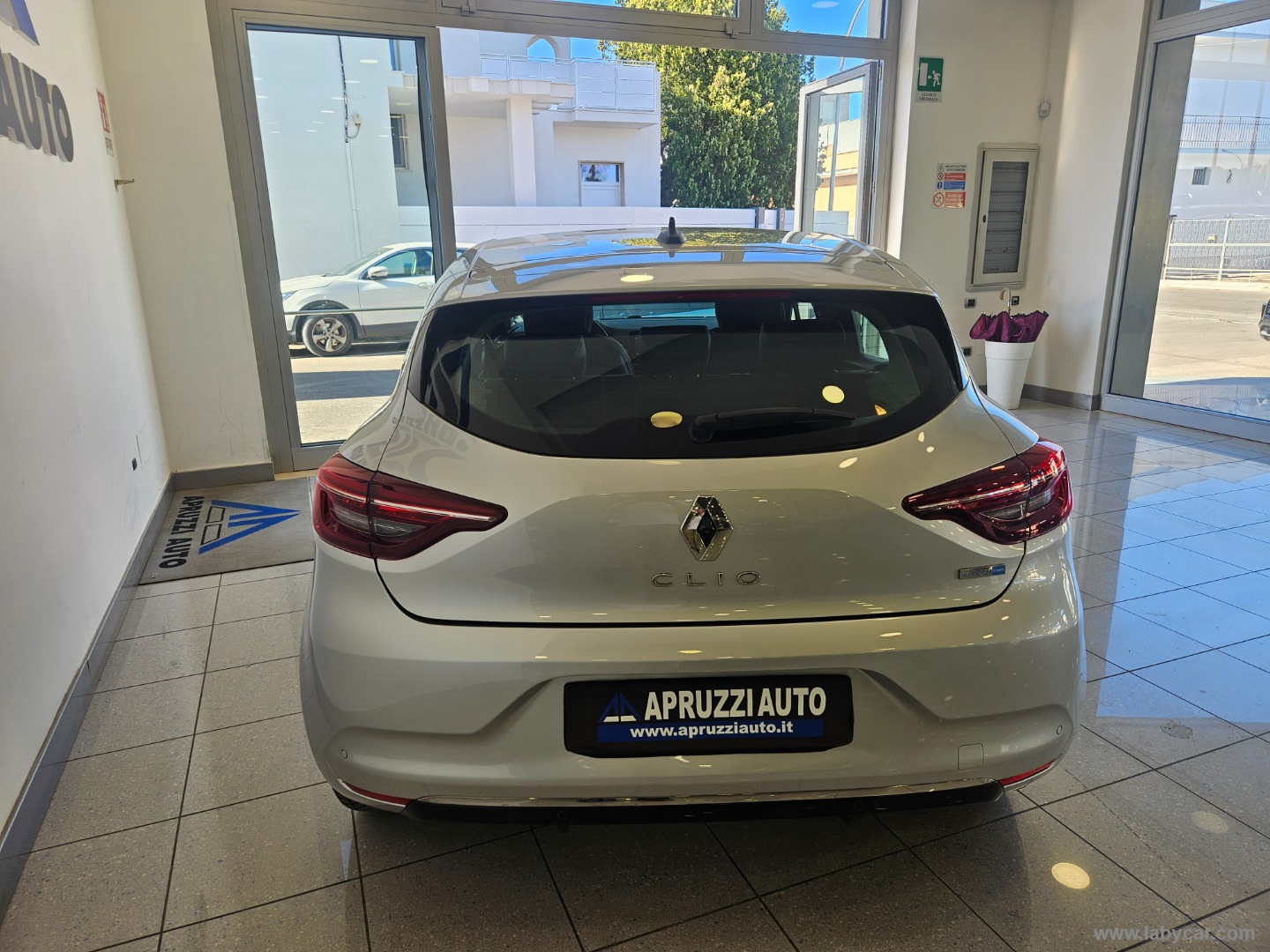 Clio Hybrid E-Tech 140 CV 5p. E-Tech - immagine 15