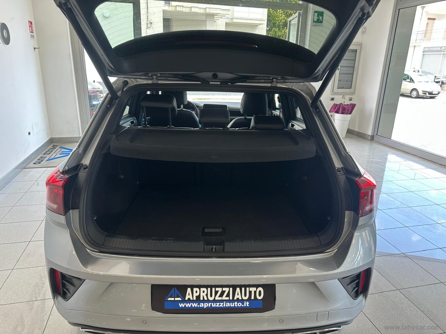 T-Roc 2.0 TDI SCR 150CV DSG 4MOT. R-Line - immagine 15
